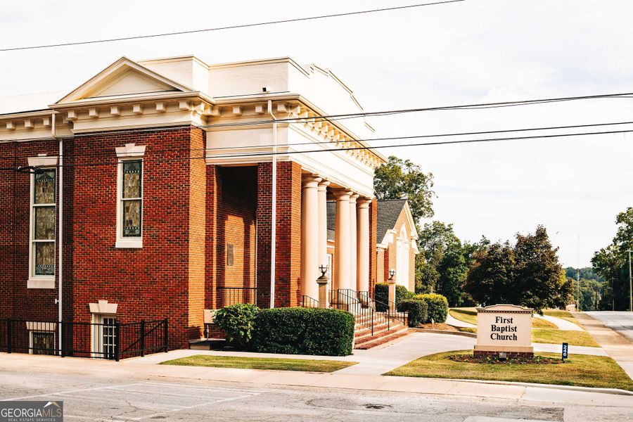 Front exterior of a new home in Mallard’s Landing, Jefferson, GA, highlighting curb appeal (Image 27).