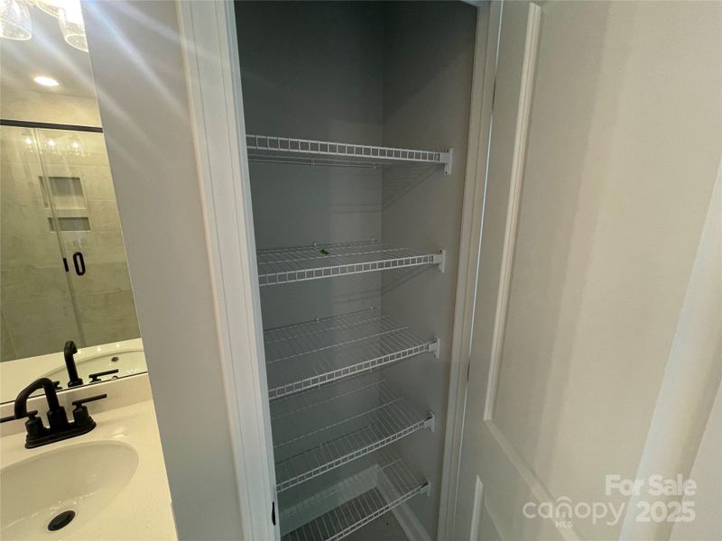 Image 15 of a home in Arbor Village.