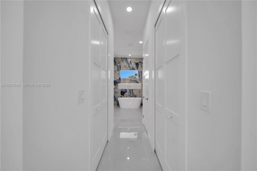 Image 47 of a home in .