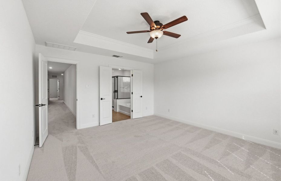 Spacious, unfurnished interior of a new home in Horizon Lake, Leander (Image 19). Spacious, unfurnished interior of a new home in Horizon Lake, Leander (Image 19).