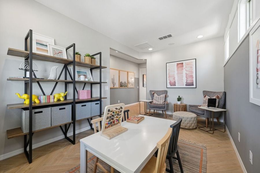 Representative furnished interior of a home built from the Harlow by Taylor Morrison in La Mira Discovery Collection, Mesa (Image 31).