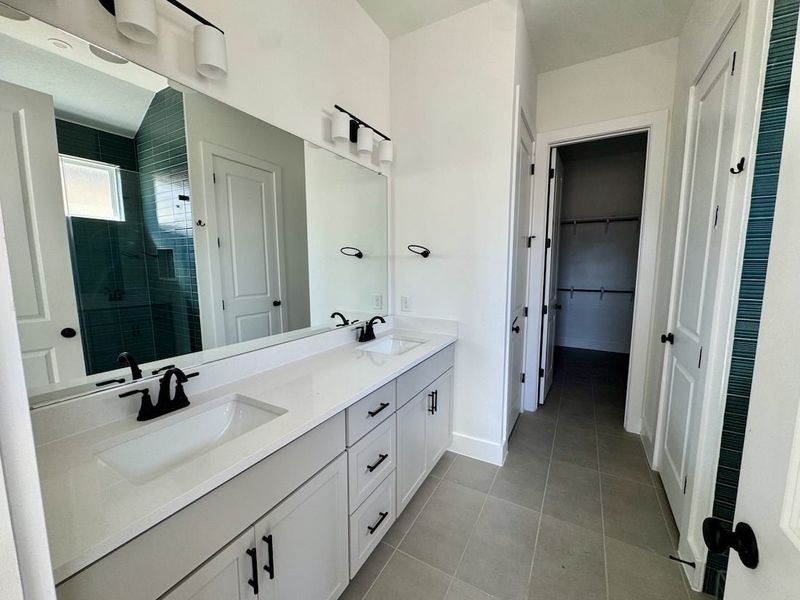 Furnished interior view inside a new home in Persimmon, Buda (Image 5).