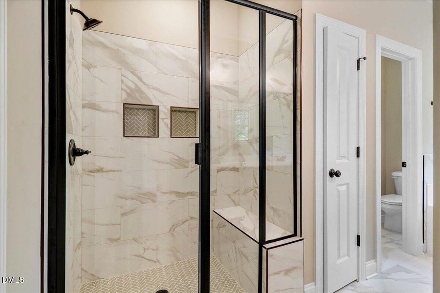 27-27 Wisteria Dr-27 27-27 Wisteria Dr-27