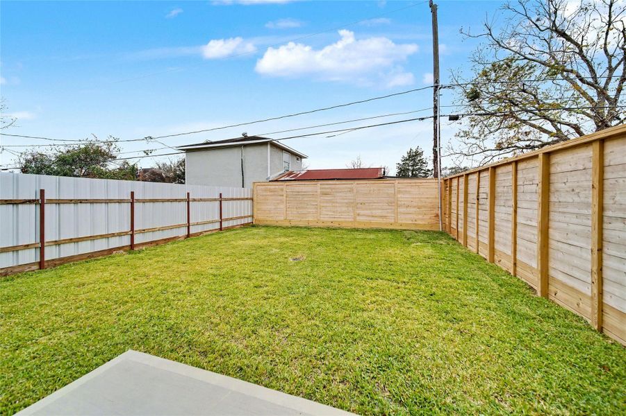 Exterior details and patio area of a home in , Houston (Image 20).