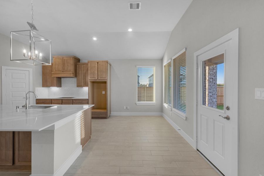 Furnished interior view inside a new home in Briarwood Crossing, Rosenberg (Image 12).