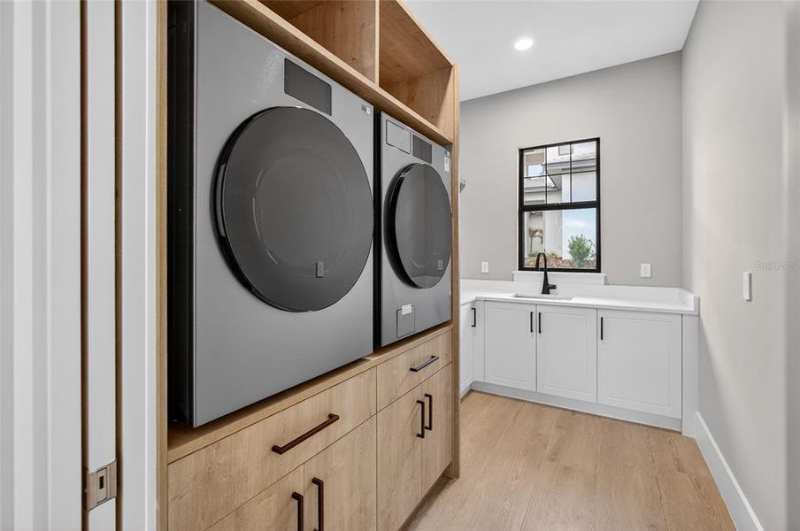 Furnished interior view inside a new home in , Montverde (Image 10). Furnished interior view inside a new home in , Montverde (Image 10).