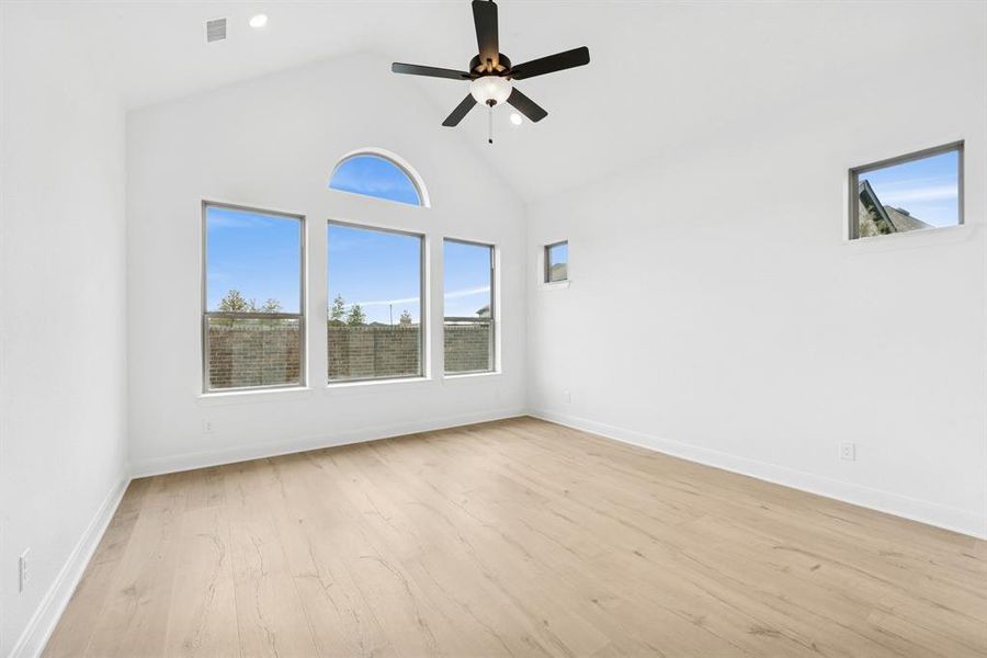 Spacious, unfurnished interior of a new home in South Pointe Cottage Series, Mansfield (Image 29). Spacious, unfurnished interior of a new home in South Pointe Cottage Series, Mansfield (Image 29).