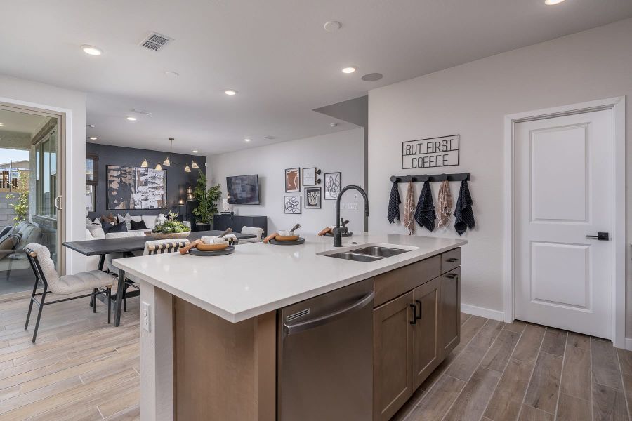 Kitchen | Marlowe | New Homes in Glendale, AZ | Landsea Homes