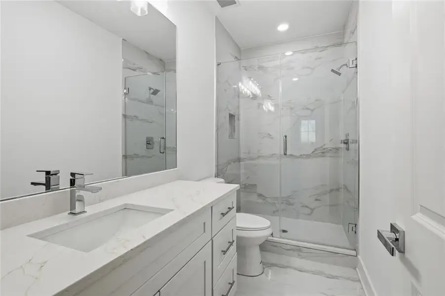 Furnished interior view inside a new home in , Alpharetta (Image 9).