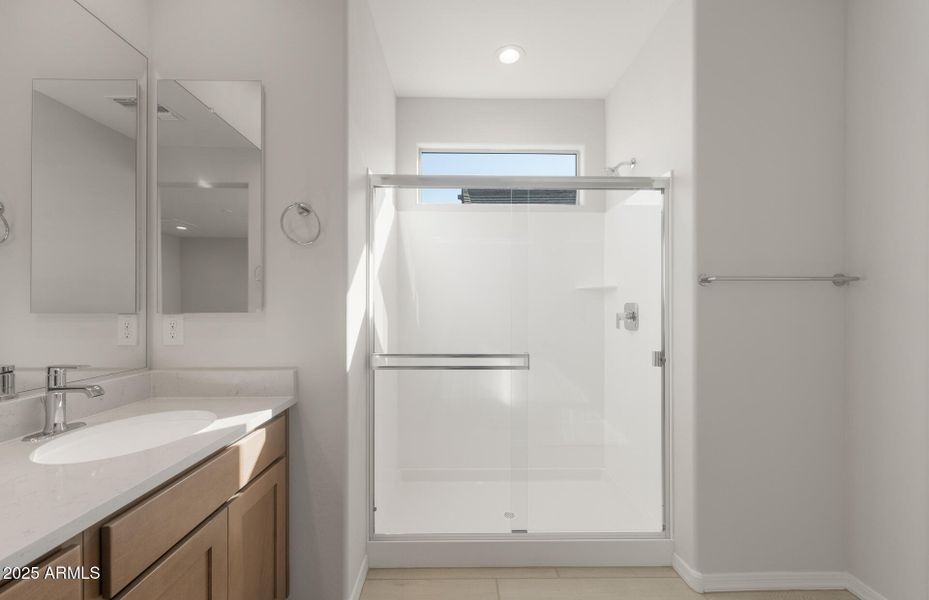 Owner's Bathroom Owner's Bathroom