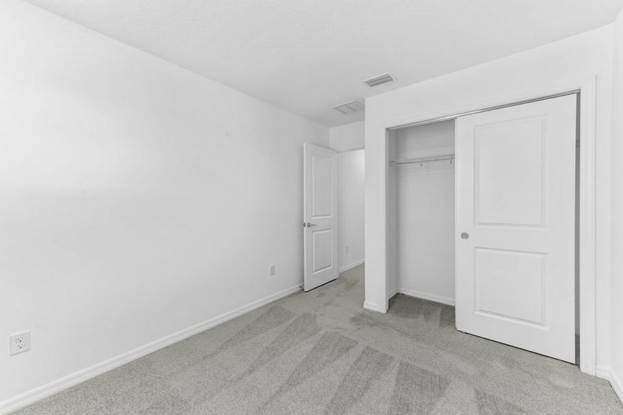 Spacious, unfurnished interior of a new home in Vinterra Townhomes, Nokomis (Image 16).