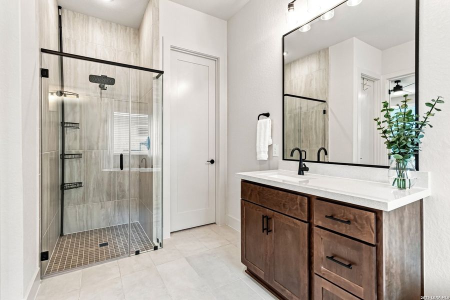 Furnished interior view inside a new home in Ventana - 60', Bulverde (Image 8).