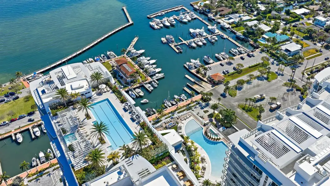 Aerial View Amenities Aerial View Amenities