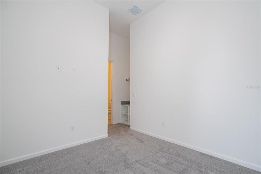 Spacious, unfurnished interior of a new home in , Orlando (Image 88).