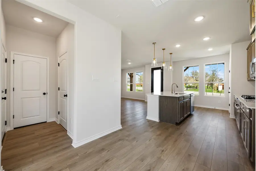 Representative images and renderings are for illustrative purposes. Actual structural options and design finishes of home may vary. Representative images and renderings are for illustrative purposes. Actual structural options and design finishes of home may vary.