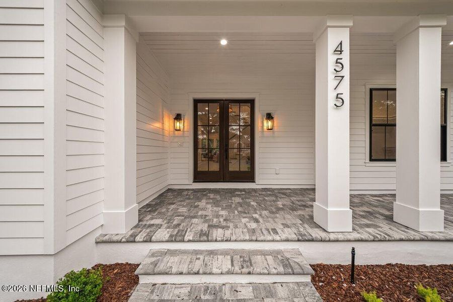 Exterior details and patio area of a home in , Jacksonville (Image 3).