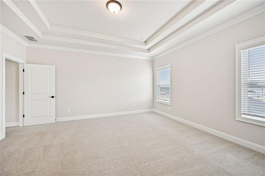 Spacious, unfurnished interior of a new home in River Pointe, Monroe (Image 45).