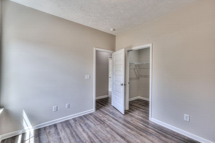 Spacious, unfurnished interior of a new home in Legacy Preserve, Decherd (Image 12).
