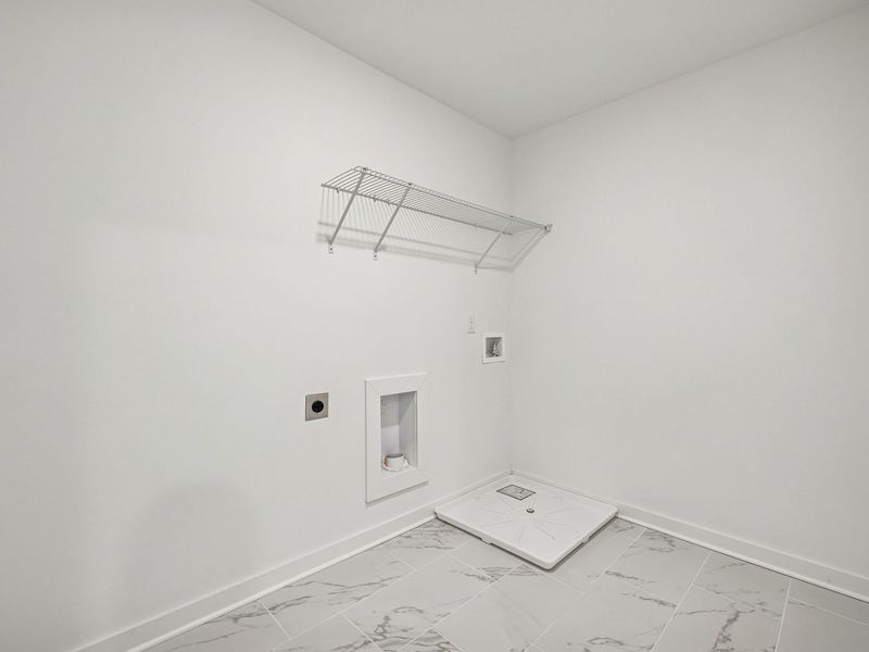 Spacious, unfurnished interior of a new home in Calista Farms, White House (Image 32).