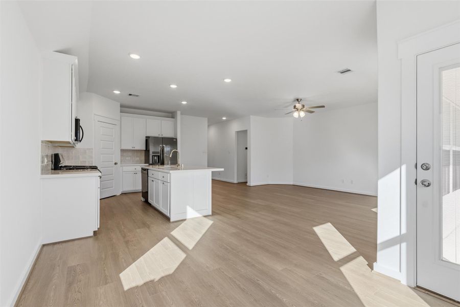 Spacious, unfurnished interior of a new home in Mostyn Springs, Magnolia (Image 21). Spacious, unfurnished interior of a new home in Mostyn Springs, Magnolia (Image 21).