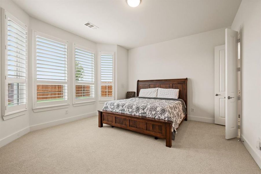 Furnished interior view inside a new home in Wildflower Ranch, Fort Worth (Image 17).