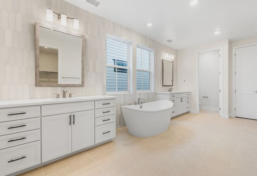 Homesite 3705 Primary Bath - 7 of 13