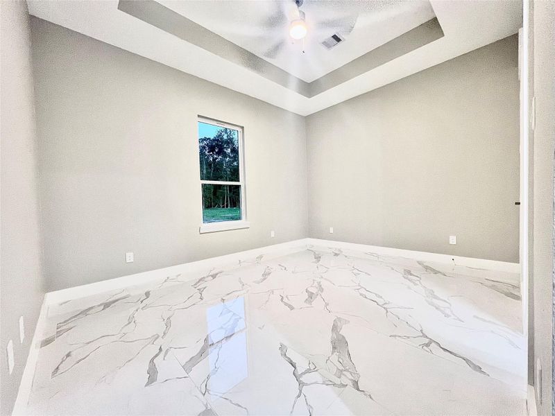 Spacious, unfurnished interior of a new home in , Dayton (Image 34).