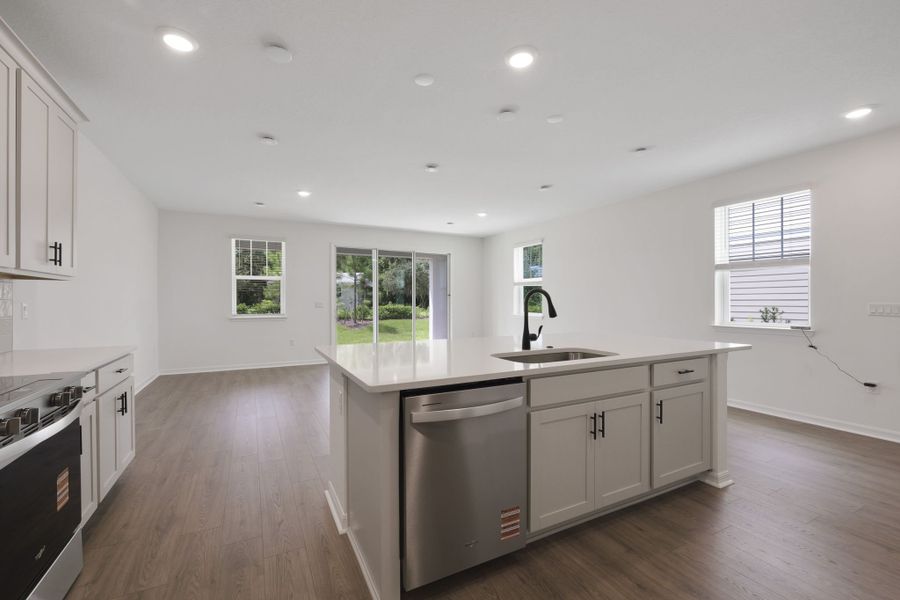 Furnished interior view inside a new home in Towns at Greenleaf, Oviedo (Image 10).