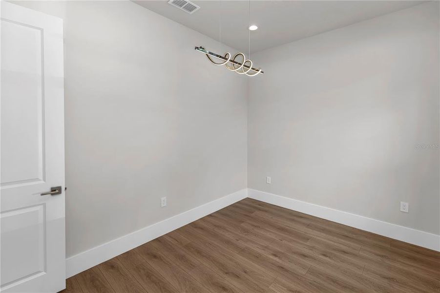 Spacious, unfurnished interior of a new home in , Winter Park (Image 20).
