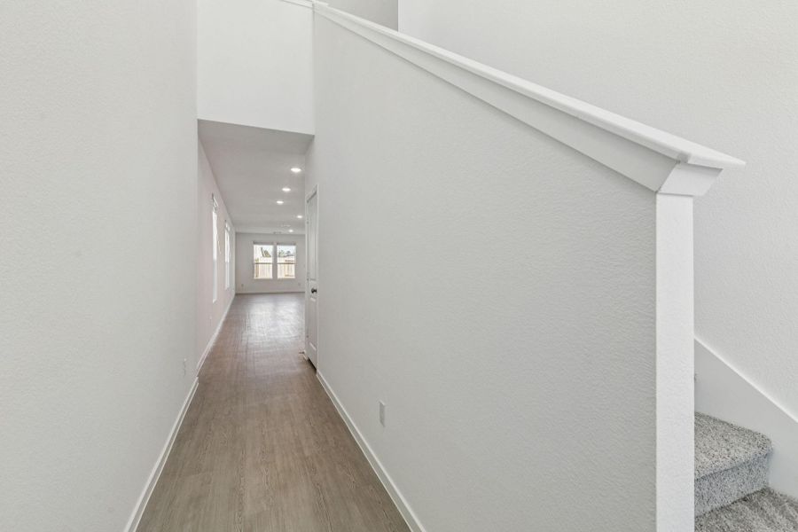 Spacious, unfurnished interior of a new home in Montgomery Bend, Montgomery (Image 21).