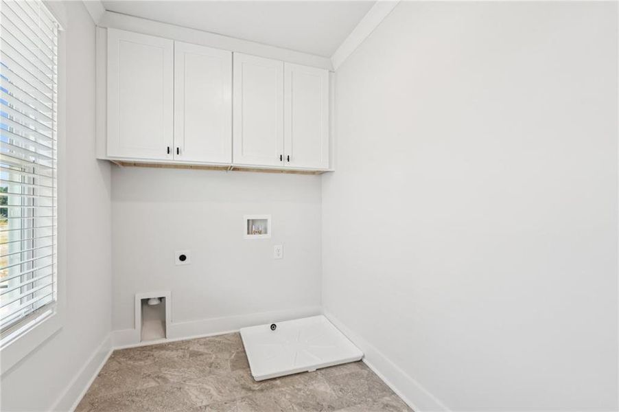 Spacious, unfurnished interior of a new home in , Lawrenceville (Image 29).