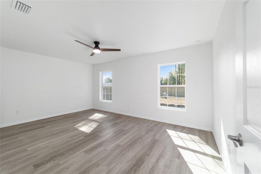 Spacious, unfurnished interior of a new home in , Dunnellon (Image 39).