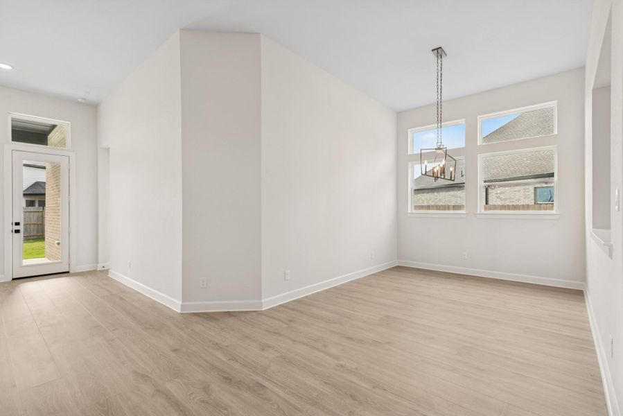 Spacious, unfurnished interior of a new home in ARTAVIA 45' Homesites, Conroe (Image 23).