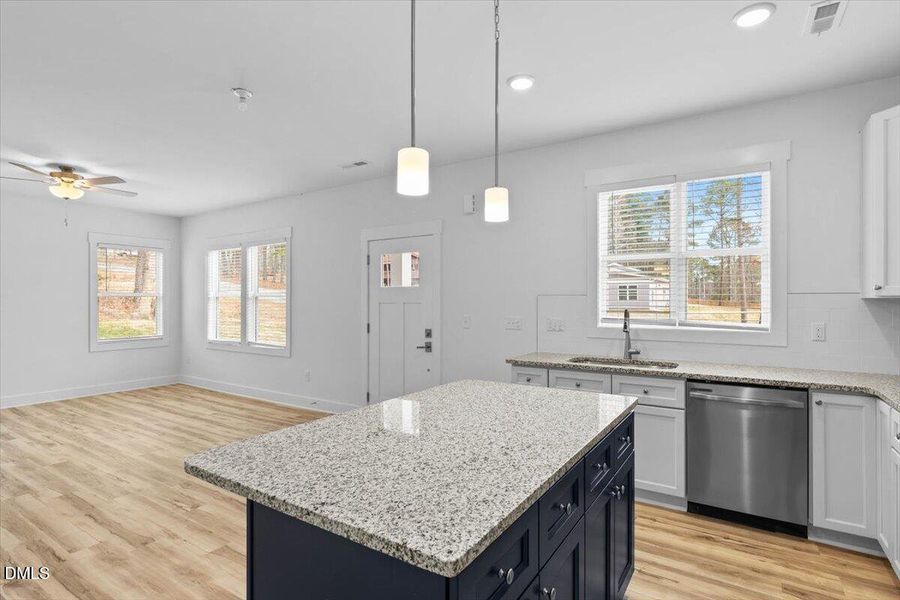 12-938 Jasmine - Open Peek Media-12