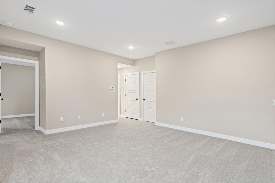 Spacious, unfurnished interior of a new home in Lockwood, Collierville (Image 27). Spacious, unfurnished interior of a new home in Lockwood, Collierville (Image 27).