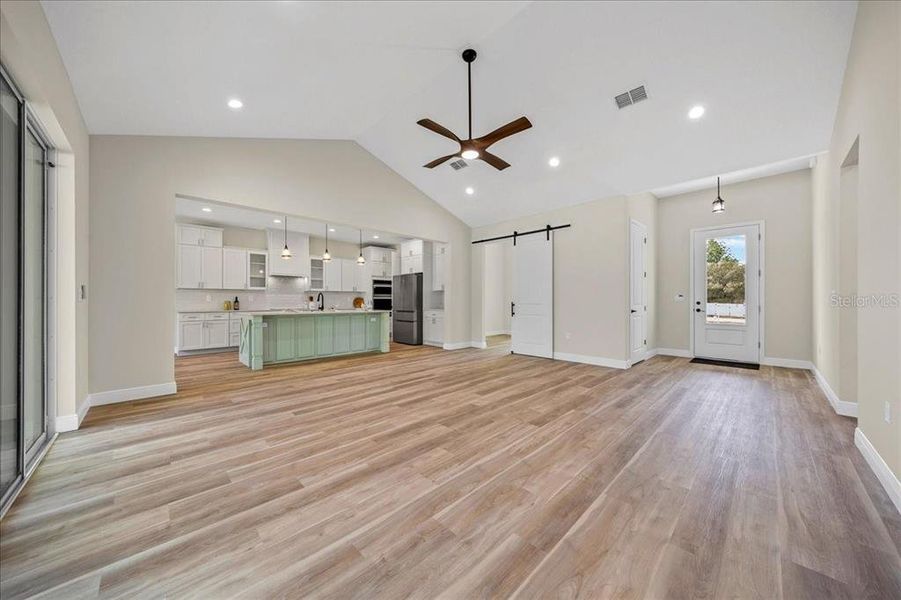 Spacious, unfurnished interior of a new home in , Ocala (Image 48).