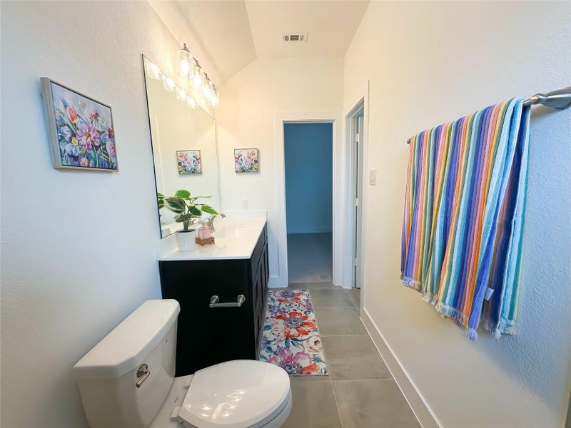 Furnished interior view inside a new home in Jordan Ranch, Fulshear (Image 6). Furnished interior view inside a new home in Jordan Ranch, Fulshear (Image 6).