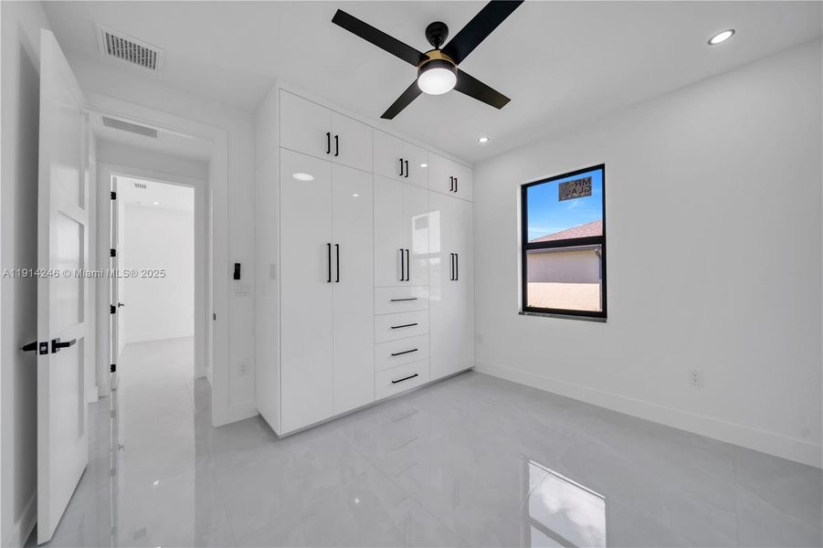 Spacious, unfurnished interior of a new home in , Lehigh Acres (Image 28). Spacious, unfurnished interior of a new home in , Lehigh Acres (Image 28).