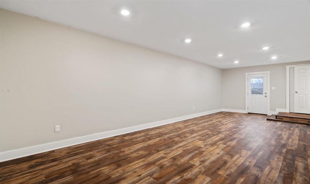 Spacious, unfurnished interior of a new home in , Brownwood (Image 10).