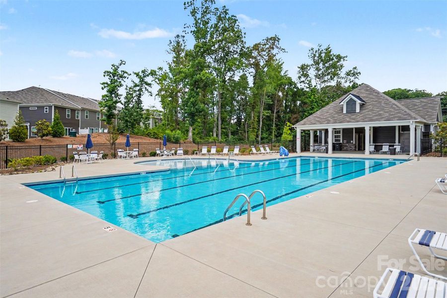 Community amenities in , Charlotte (Image 30). Community amenities in , Charlotte (Image 30).