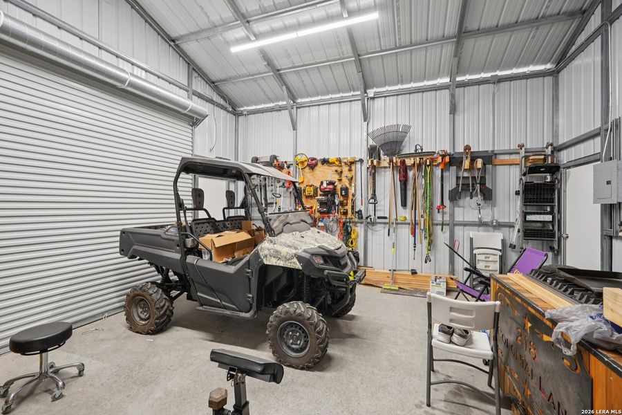 Community amenities in , La Vernia (Image 33).