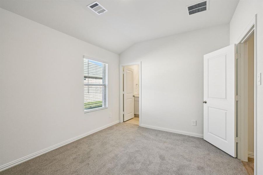 Spacious, unfurnished interior of a new home in Southridge - Signature Series, Princeton (Image 31).