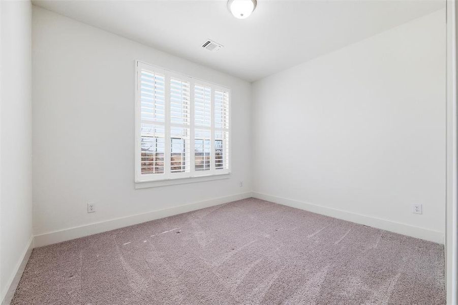 Spacious, unfurnished interior of a new home in , Boyd (Image 17).