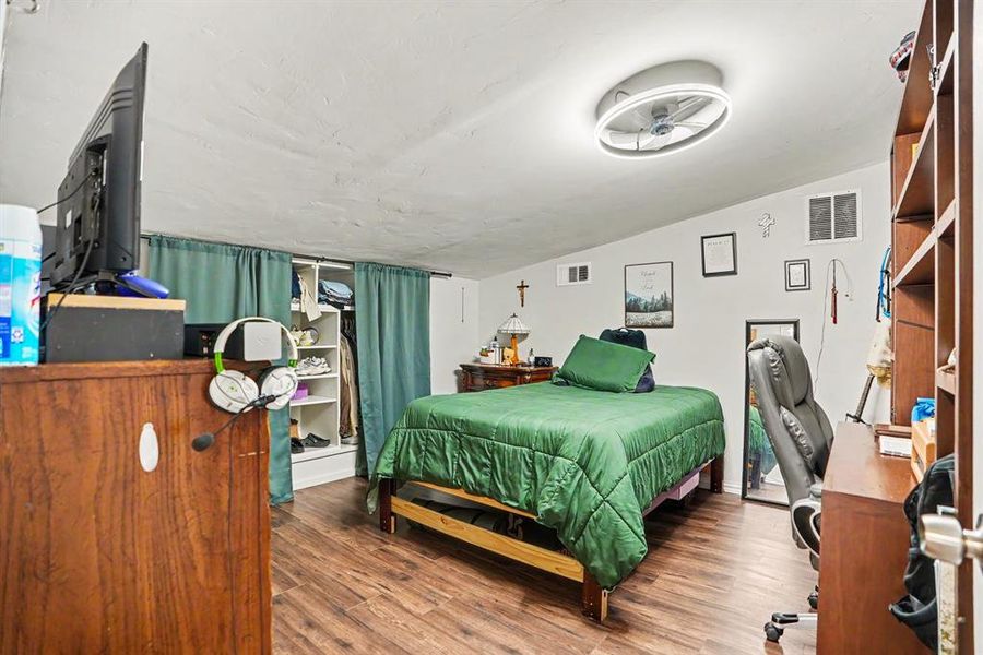 Furnished interior view inside a new home in , Kaufman (Image 6).
