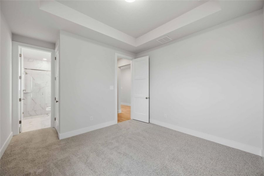 Spacious, unfurnished interior of a new home in Ellwood, Iowa Colony (Image 29). Spacious, unfurnished interior of a new home in Ellwood, Iowa Colony (Image 29).
