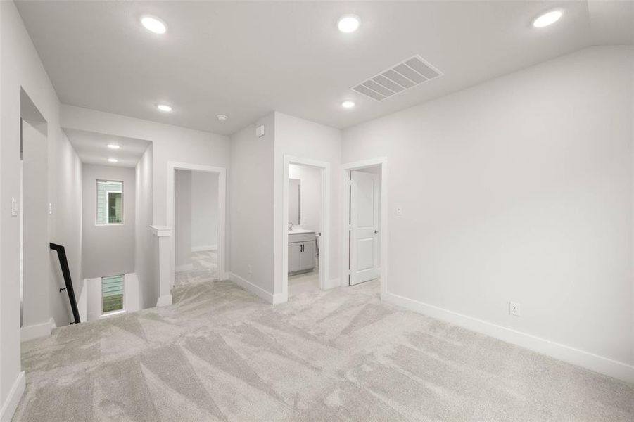 Spacious, unfurnished interior of a new home in Cottage Collection at Harvest, Argyle (Image 26). Spacious, unfurnished interior of a new home in Cottage Collection at Harvest, Argyle (Image 26).