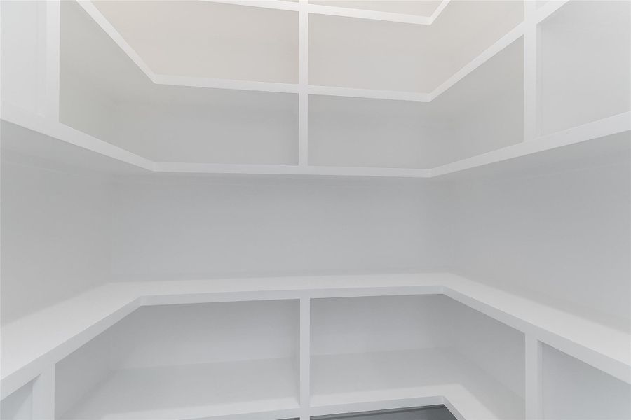 Spacious, unfurnished interior of a new home in , Marble Falls (Image 15).