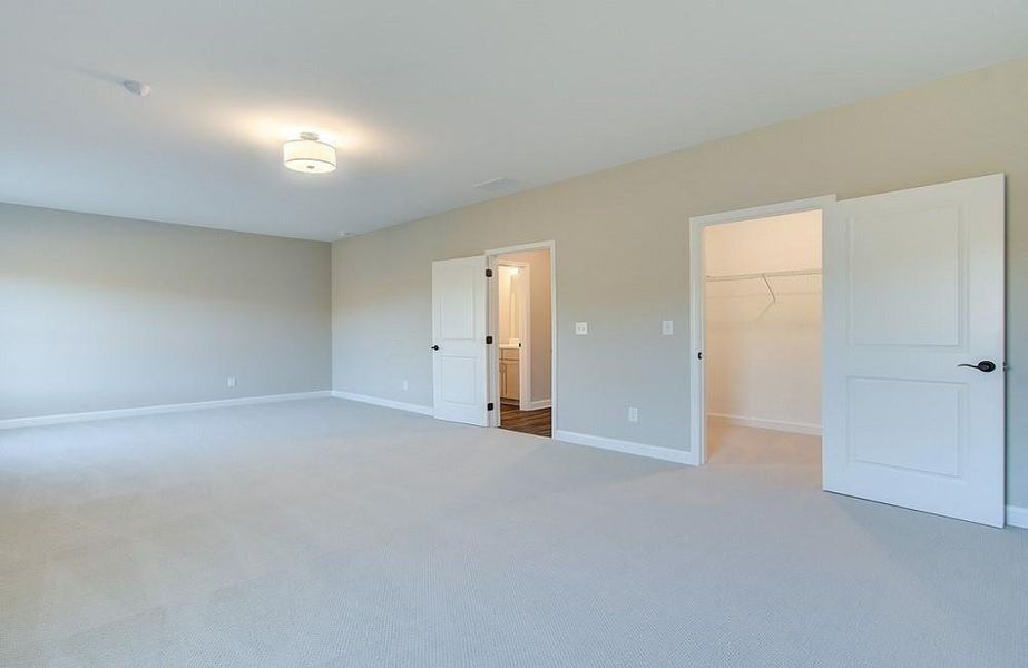 Spacious, unfurnished interior of a new home in Courtyards at Traditions, Cumming (Image 22).