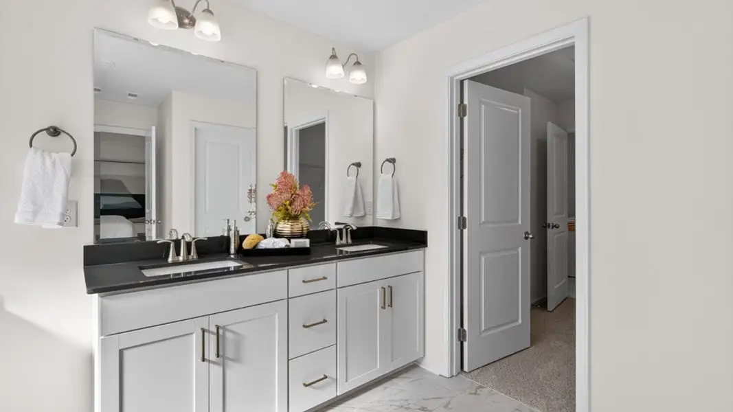 Representative furnished interior of a home built from the Fleetwood by D.R. Horton in The Manors at Martin Farms, Aberdeen (Image 17).