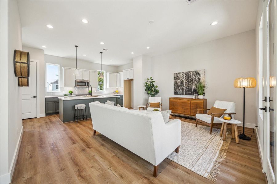 Image 4 of a home in .